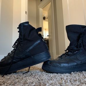black SF AF1 hightops